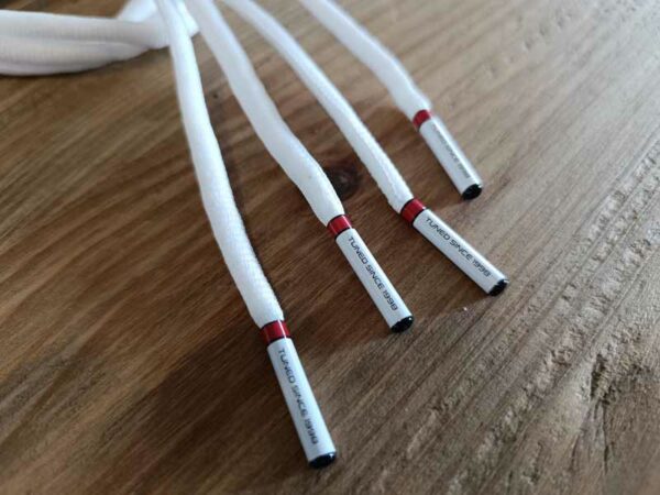 Paire de lacet blanc embouts blanc