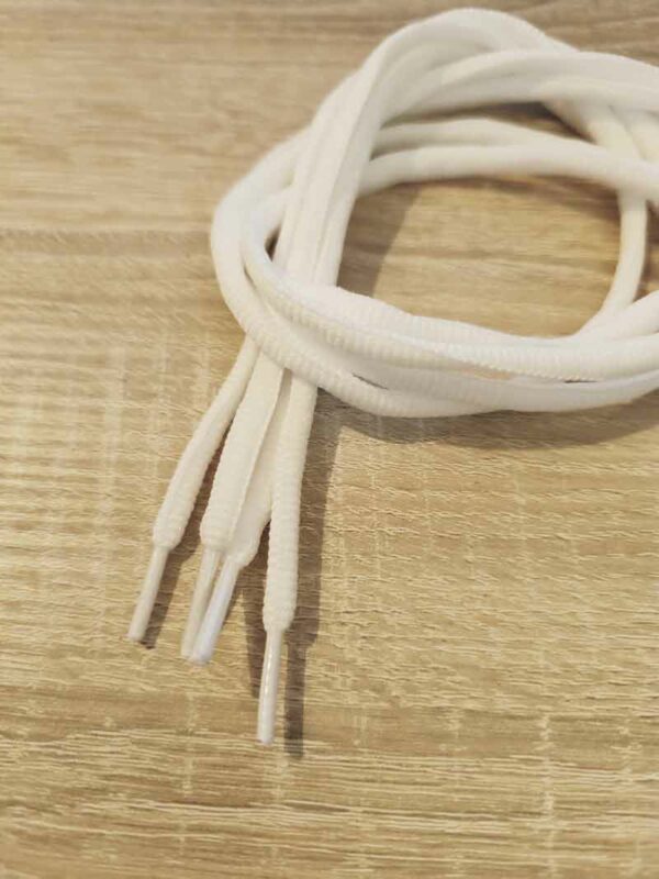 Paire de lacets blancs