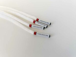 Paire de lacet blanc embouts blanc
