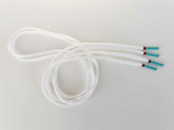 Paire de lacet blanc embouts turquoise