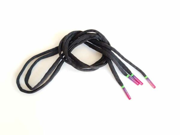 Paire de lacet noire embouts fireberry