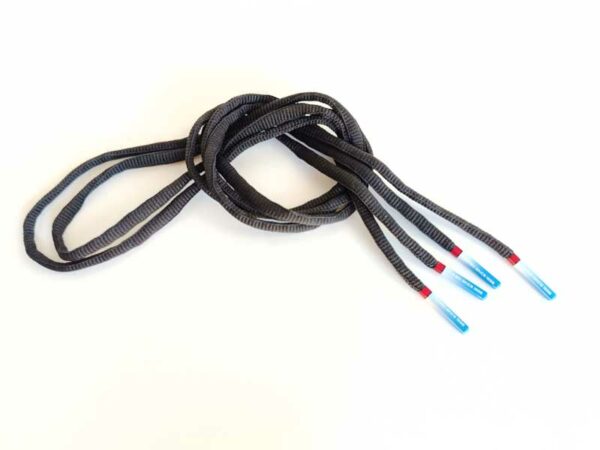 Paire de lacet noire embouts nation