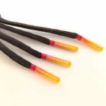 Paire de lacet noire embouts tiger