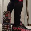 Paire de lacet noire embouts rouge